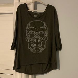 Laney Bryant beaded skull 3/4” length shirt. Army green/grey color.